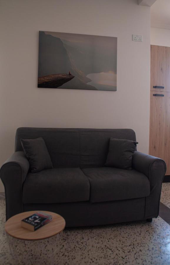 Two Bedroom In Bugibba *